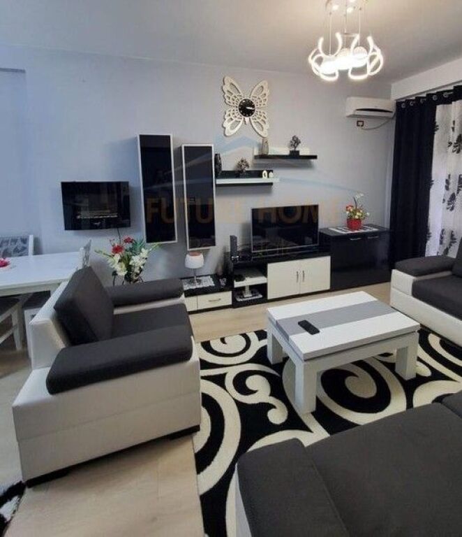 Qera, Apartament 1+1, Fresk, Tiranë.