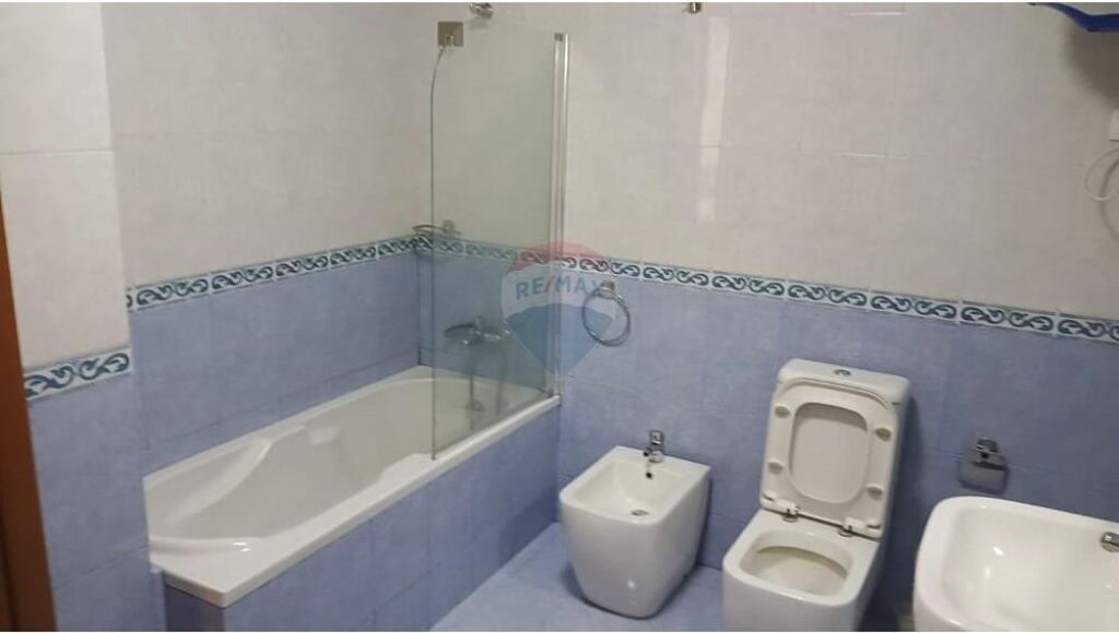 Apartment - For Rent - Zogu I Zi, Tirana