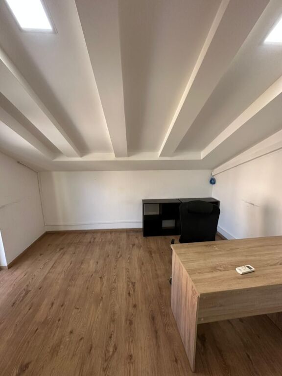 🏢 Office Space for Rent (Part of Villa) – Bllok, near Juvenilja