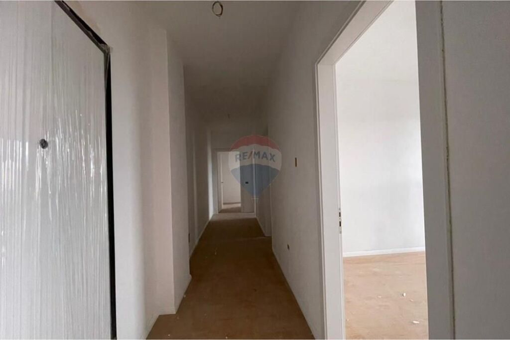 Appartamento 3+1 in vendita a Univers City!