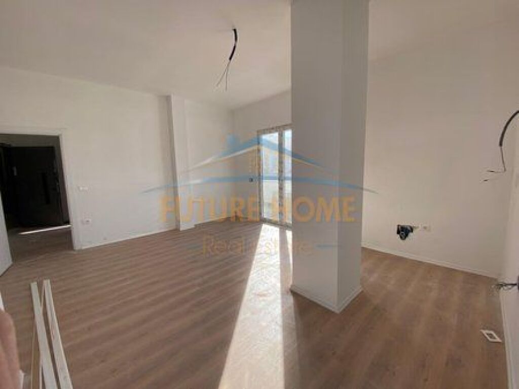Shitet, Apartament 1+1, Unaza e Re