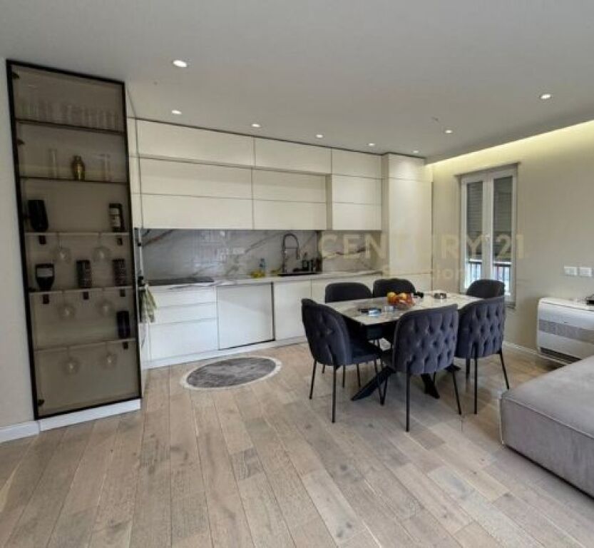 Apartment 2+1+2 for sale