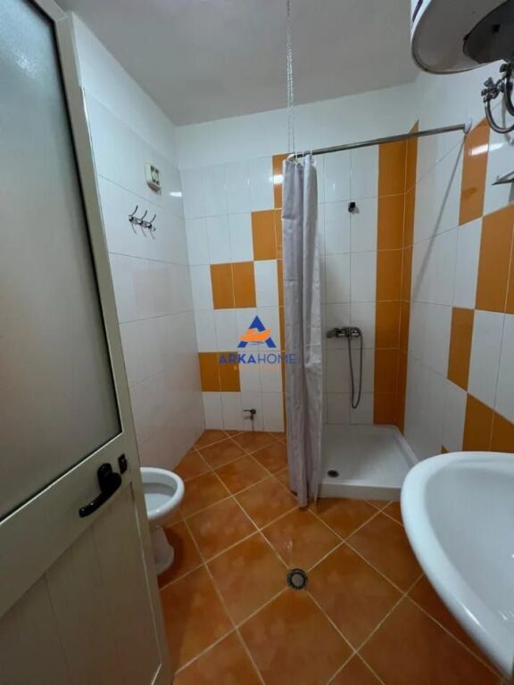 AFFITTASI APPARTAMENTO 1+1+BALCONE "UNAZA E RE, TEODOR KEKO, ASTIR" 42000 LEKE