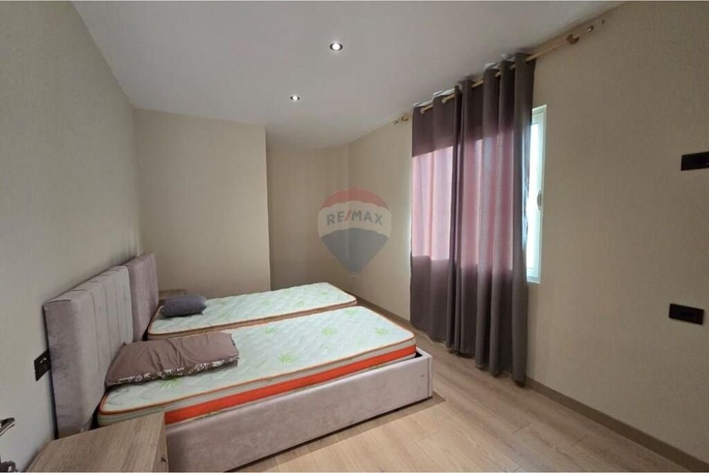 Appartamento - In Affitto - Ville Tedesche, Tirana