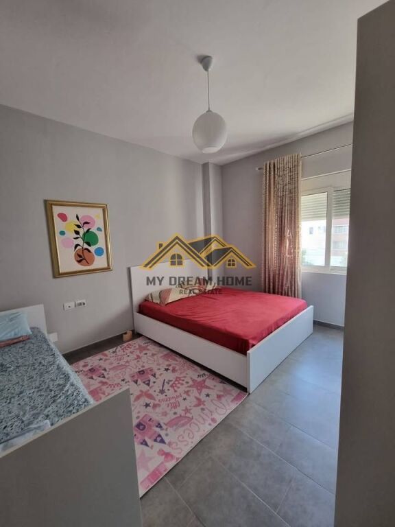 APARTAMENT 1+1 PER SHITJE TEK HOTEL SUPREME, NE QERRET !