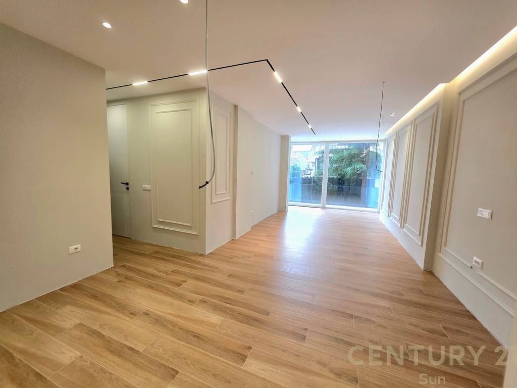 APARTAMENT 2+1 PER SHITJE PRANE KOMUNES SE PARISIT
