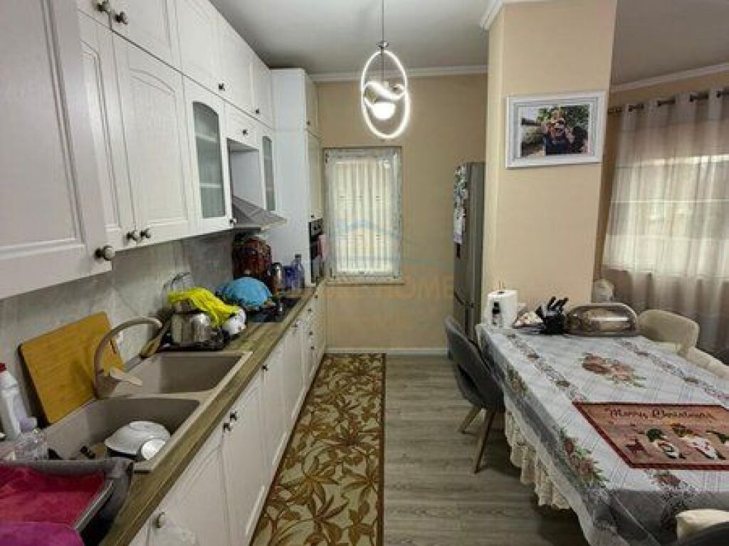 For sale, Apartment 2+1+2, Dry Lake, Tirana