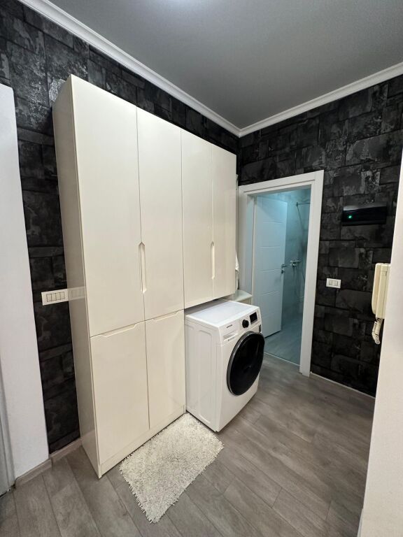 Brryli, jepet me qera apartament 1+1