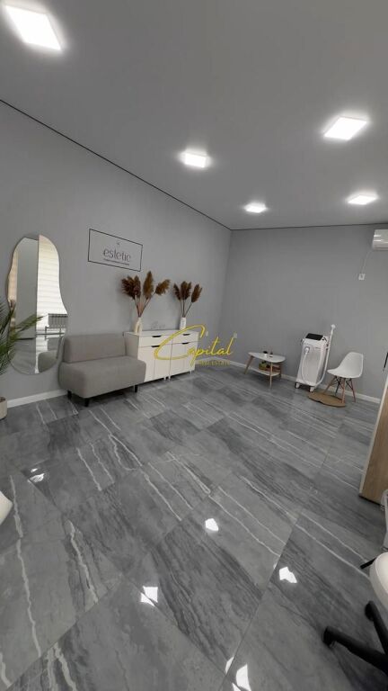 NEGOZIO IN VENDITA 100 M2 YZBERISHT 22.000.000 LEKE