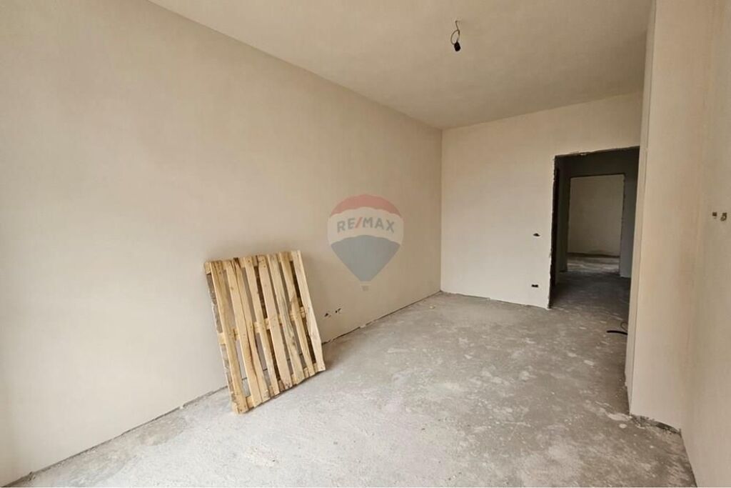 Appartamento - In Vendita - Via Jordan Misja, Tirana