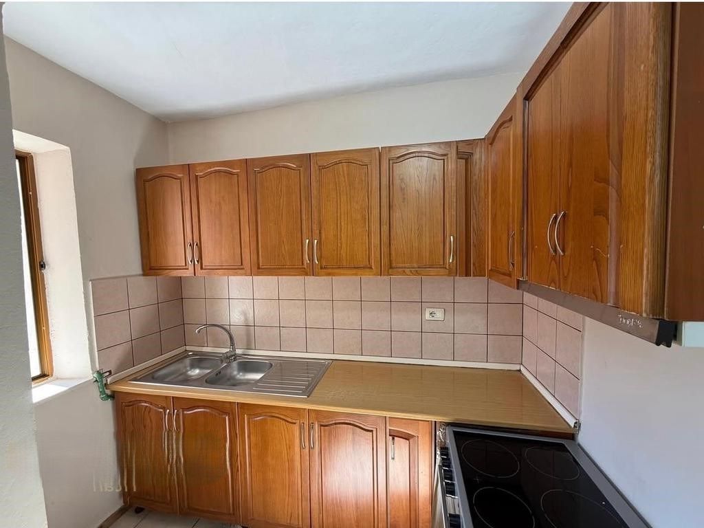 Apartment 1+1 for rent at Mine Peza Street