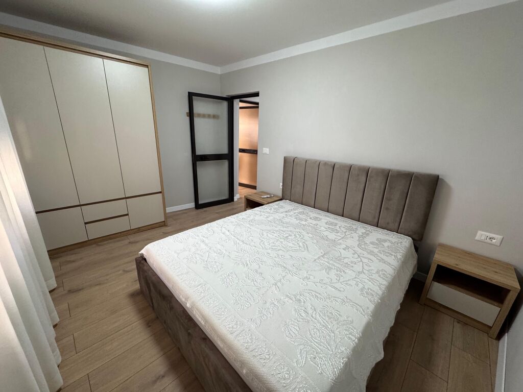 Apartment for rent 1+1 Red school