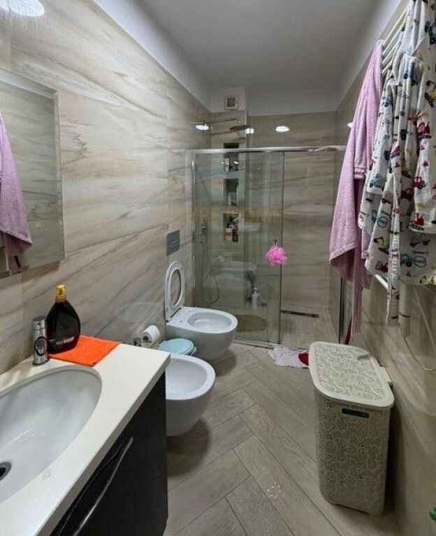 For sale, Apartment 2+1+2, Dry Lake, Tirana