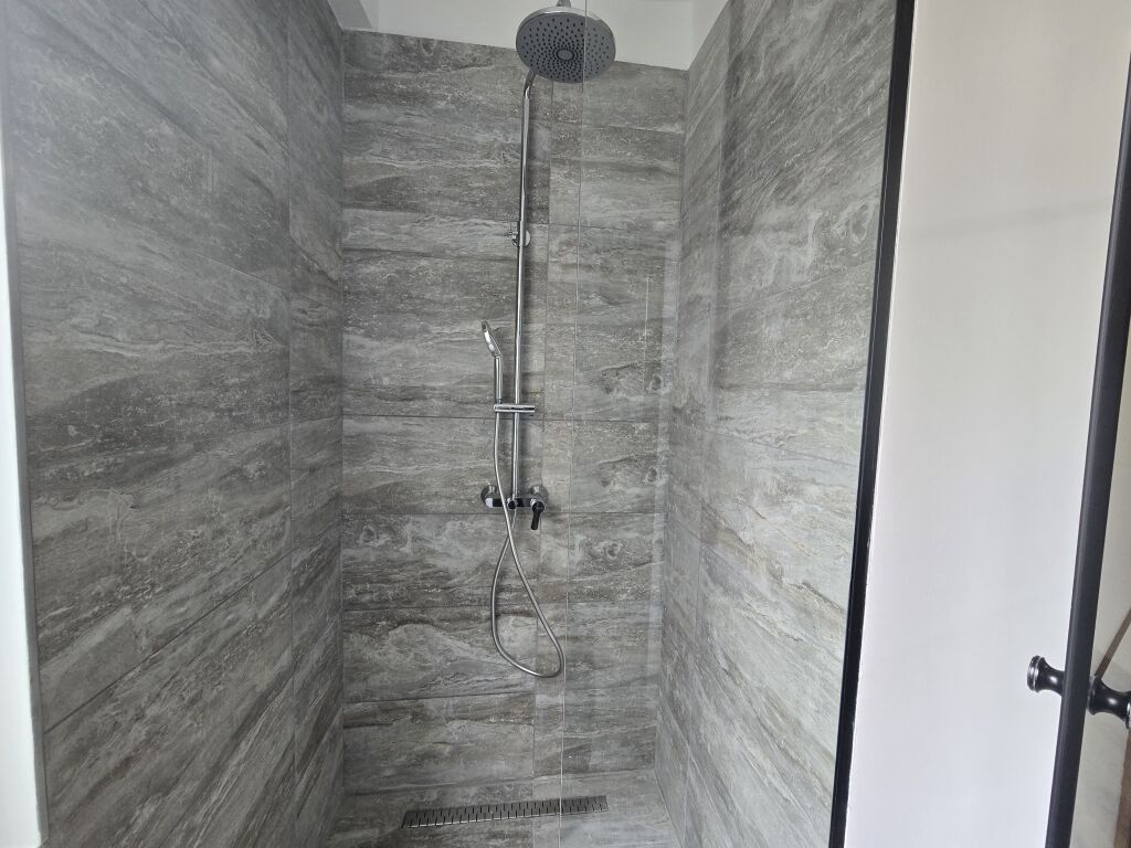 Apartament 1+1 me qera tek Rruga e Elbasanit
