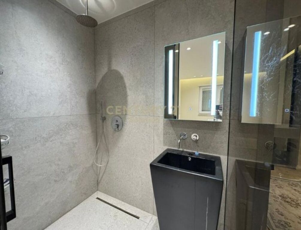 Apartment 2+1+2 for sale