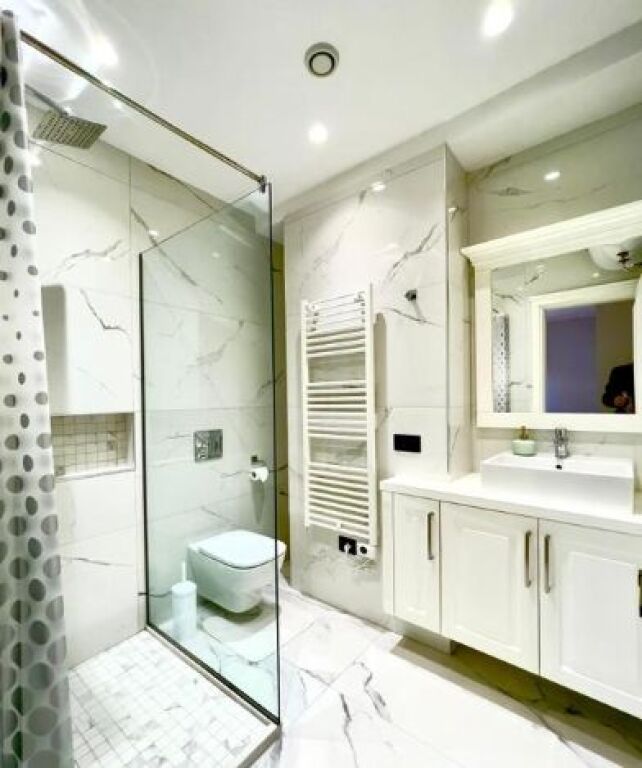 Apartament 2+1 me qera – zonë e qetë dhe e aksesueshme