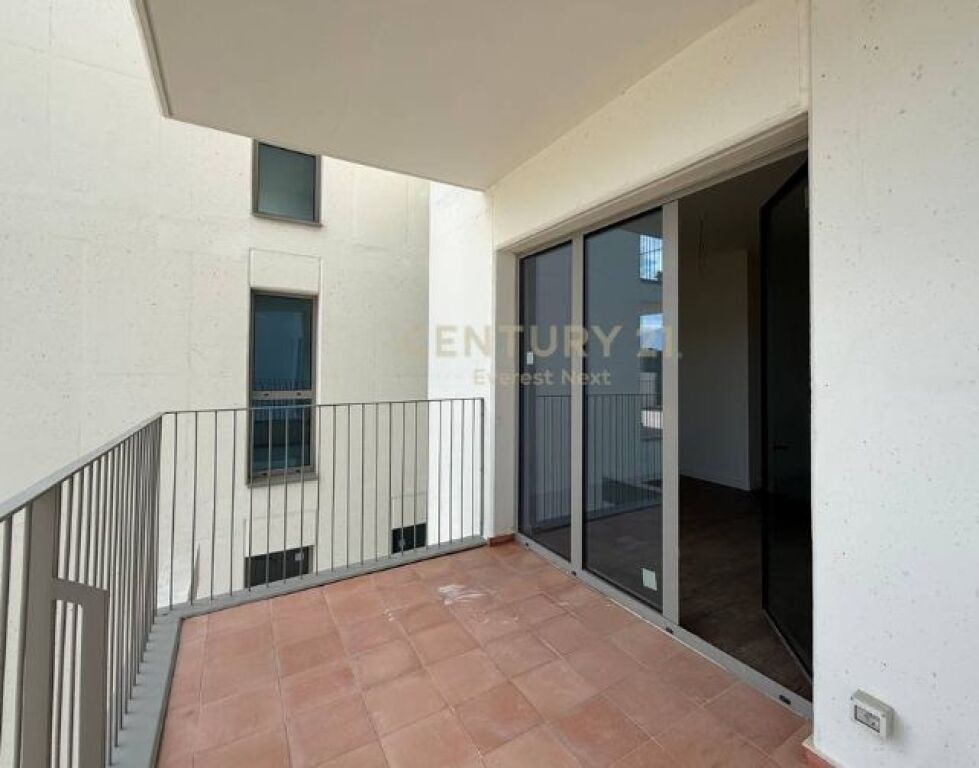 Shitet apartament 1+1 – projekt modern në zhvillim