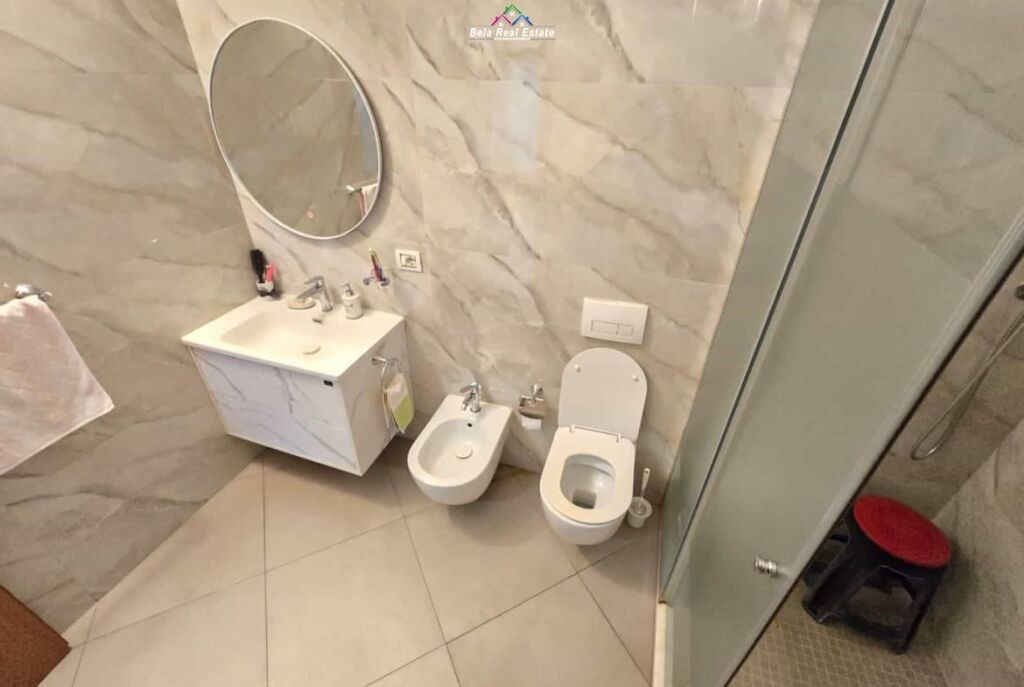 Appartamento in Affitto 2+1 Vicino a Via Kavaja ( ID B2201812) Tirana