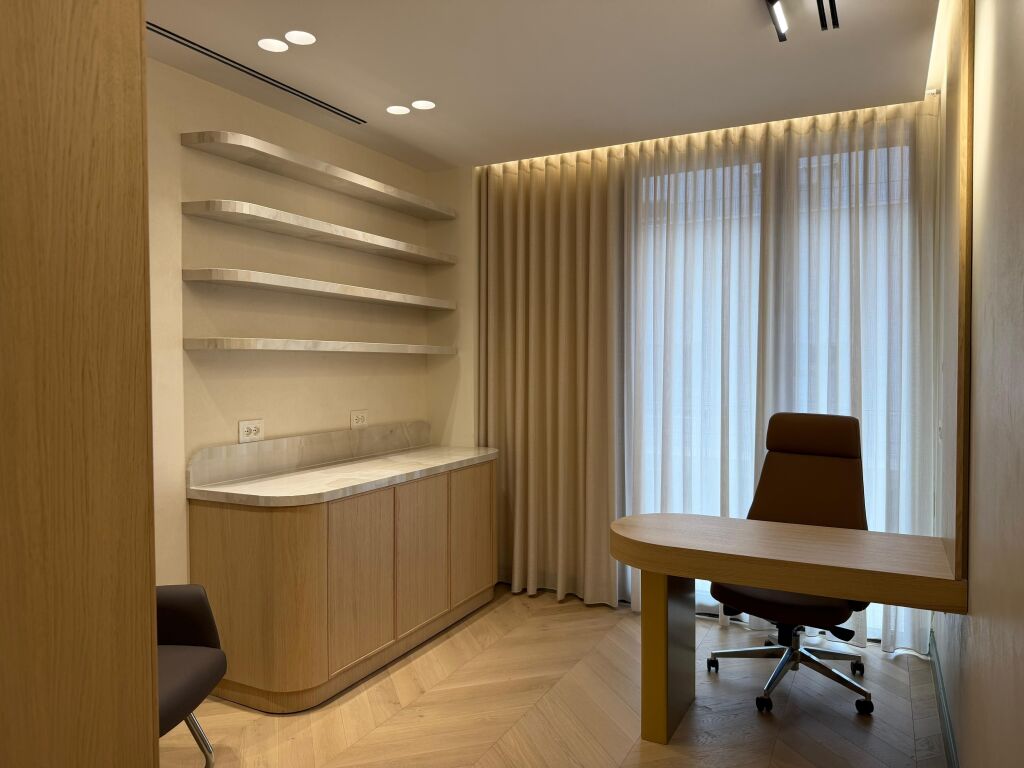 Premises for rent Altana Residence