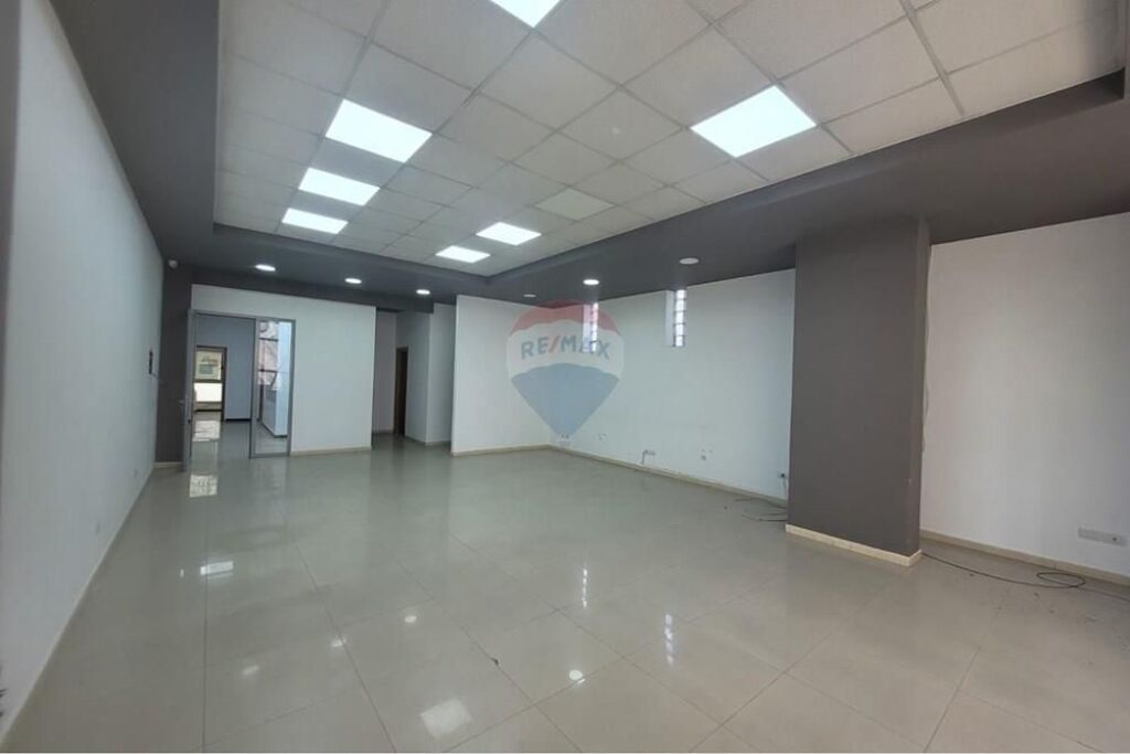Office - For Rent - Myslym Shyri, Tirana