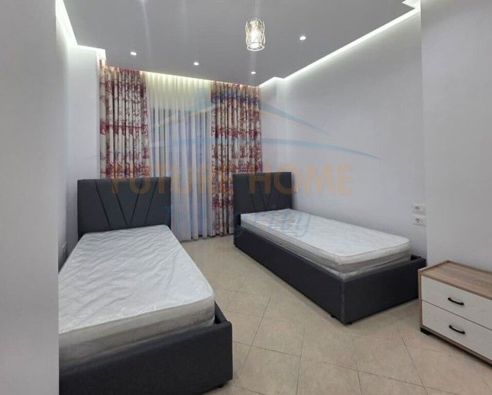 Qera, Apartament 2+1+2, Unaza e Re, Tiranë.