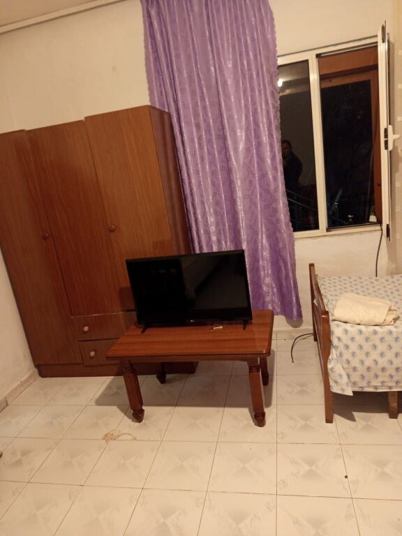 GARSIONERE 25000 LEKE.PRANE PALLATIT TE SPORTIT