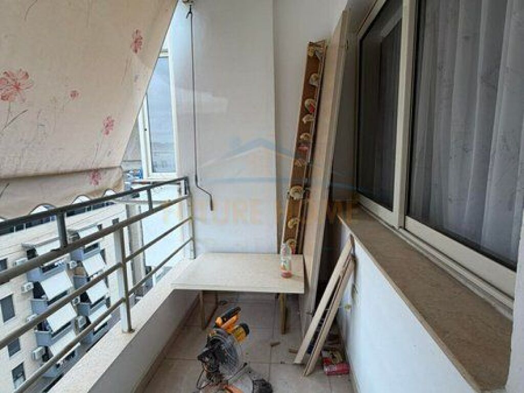 Shitet, Apartament 1+1, Unaza e Re