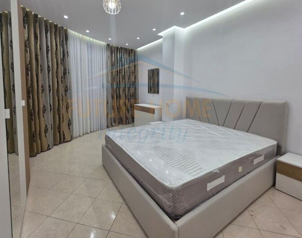 Qera, Apartament 2+1+2, Unaza e Re, Tiranë.