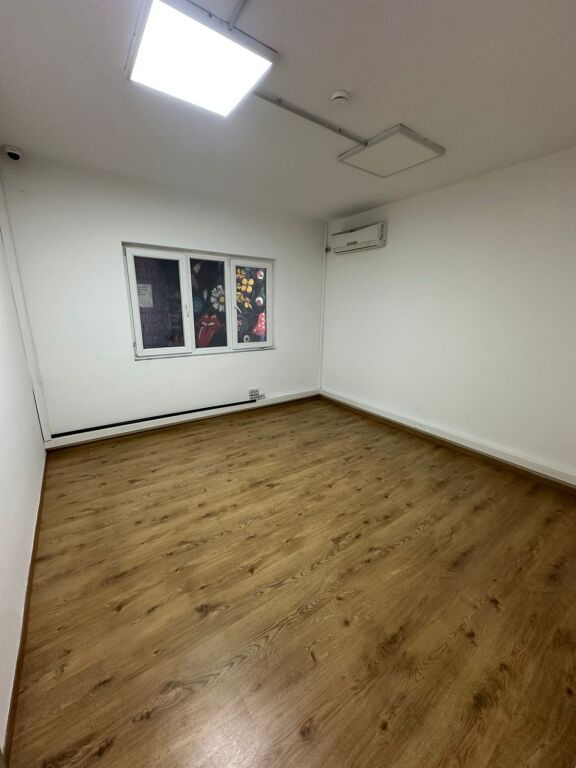 🏢 Office Space for Rent (Part of Villa) – Bllok, near Juvenilja