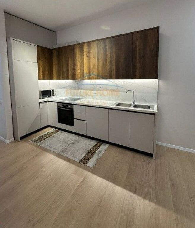 Affitto, Appartamento 1+1, Complesso Delijorgji, Tirana.