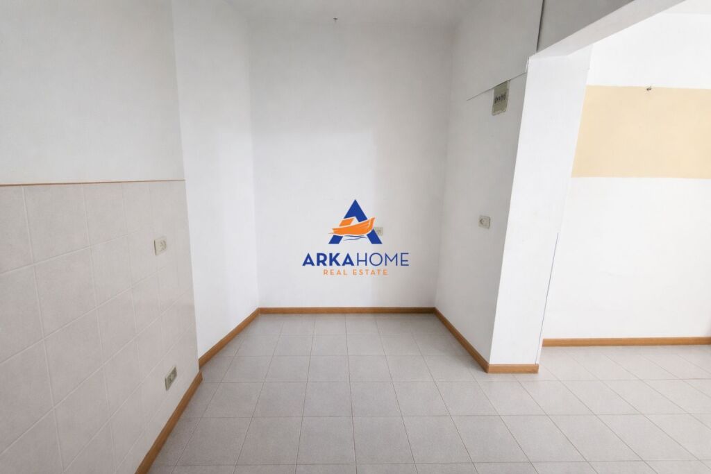 MONOLOCALE IN VENDITA 28M2 "VIA MIHAL GRAMENO, VICINO ALL'ISTITUTO DI IGIENE" 75190 EURO