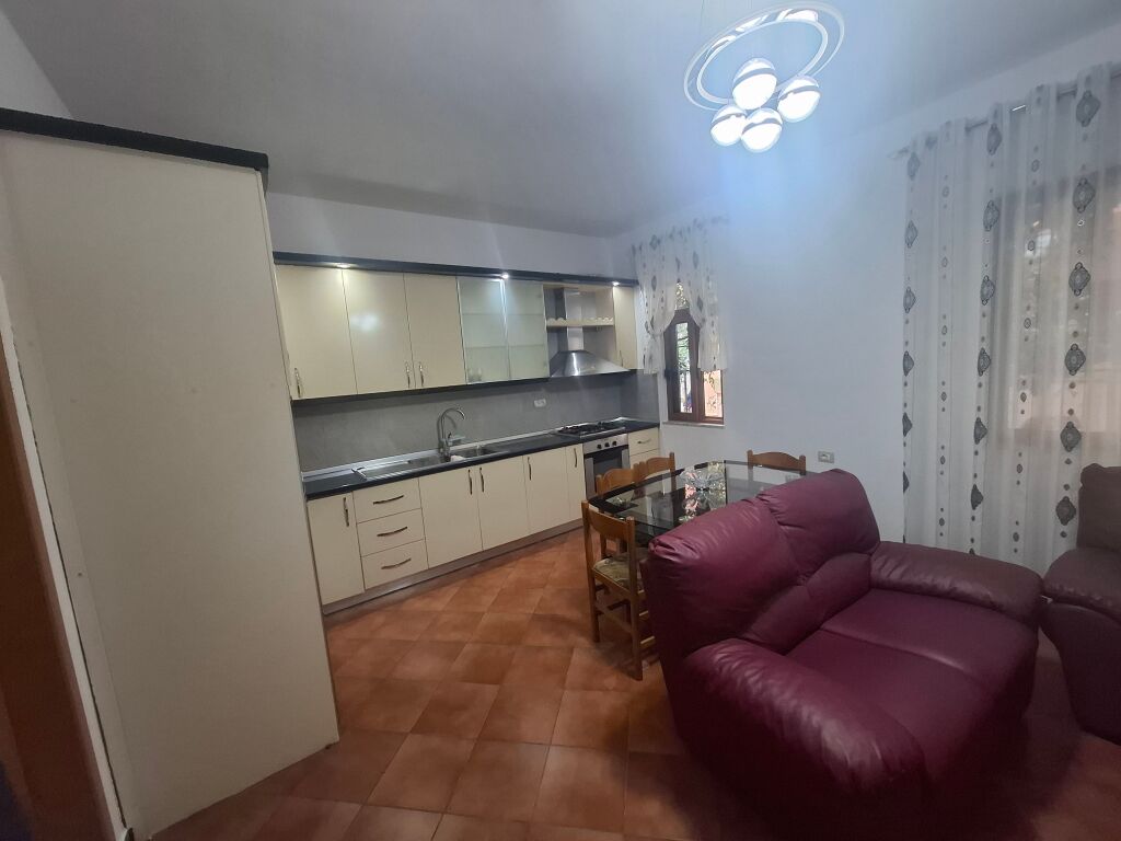 In affitto appartamento 1+1 casa privata e posto auto