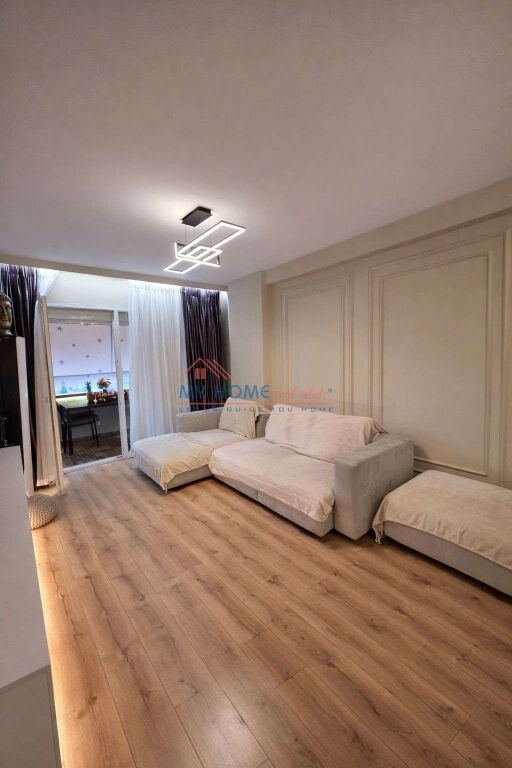 Apartment 2+1 for sale Paris Commune in Tirana
