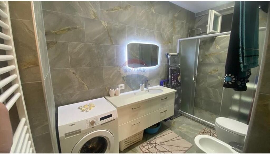 APARTAMENT 2+1 PER QERA TE KOPSHTI BOTANIK, XHAMIA