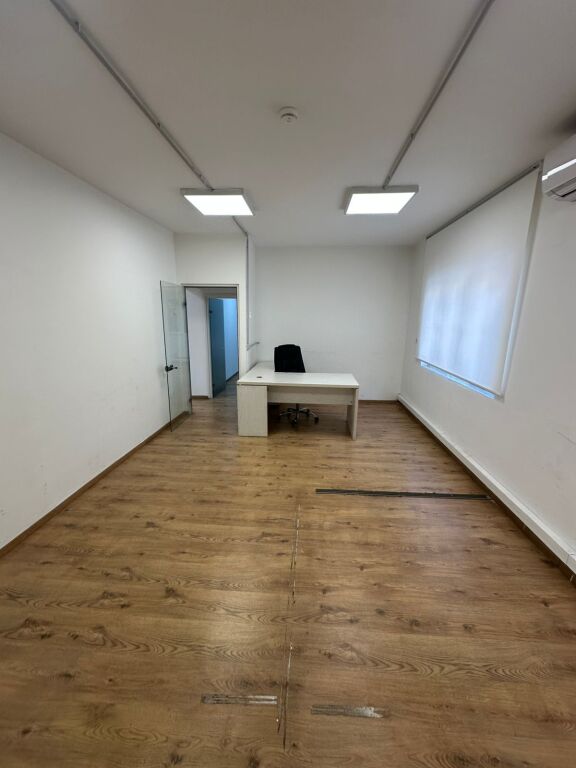 🏢 Office Space for Rent (Part of Villa) – Bllok, near Juvenilja