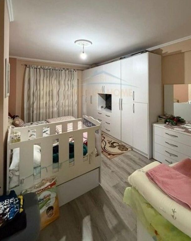 For sale, Apartment 2+1+2, Dry Lake, Tirana