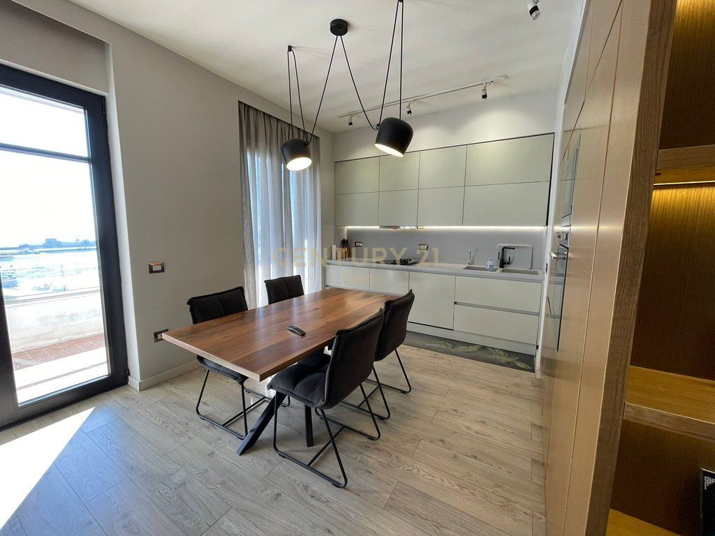 Appartamento 2+1 in Affitto con Vista Mare, Nuova strada del Porto, Durazzo !
