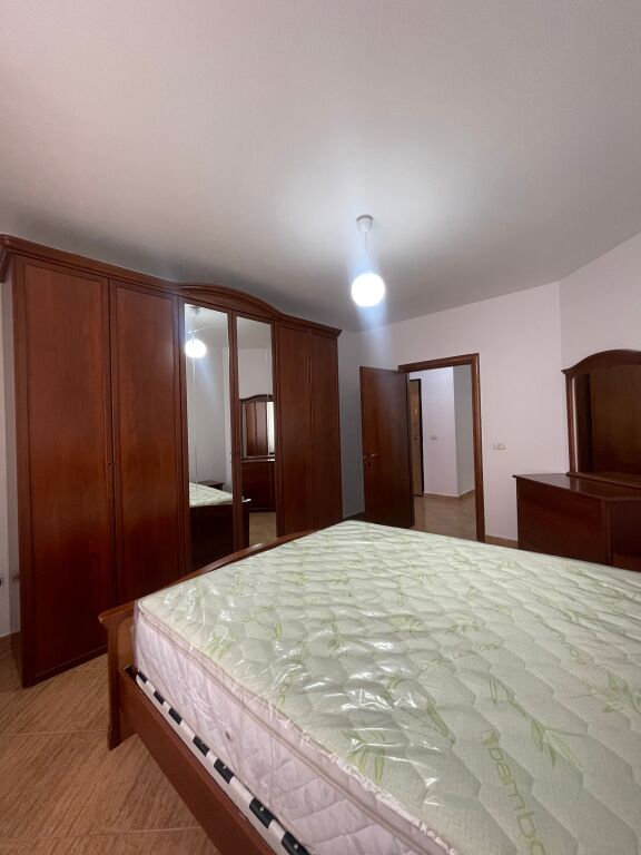 Apartment 2+1+2 for rent at the Commune of Paris