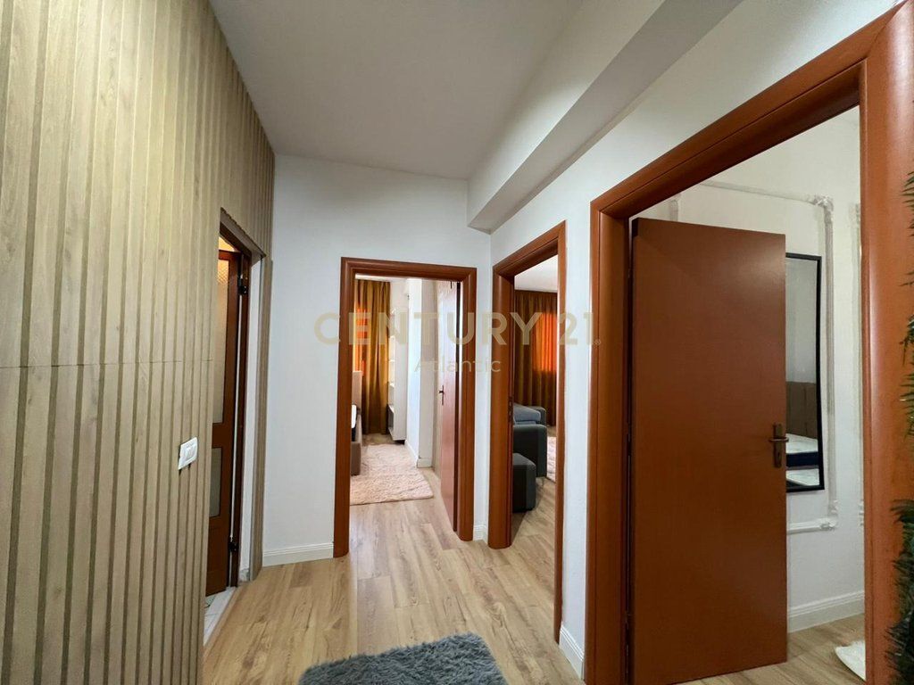 SHITET APARTAMENT 2+1 MOBILE NE PLAZH ILIRIA DURRES!