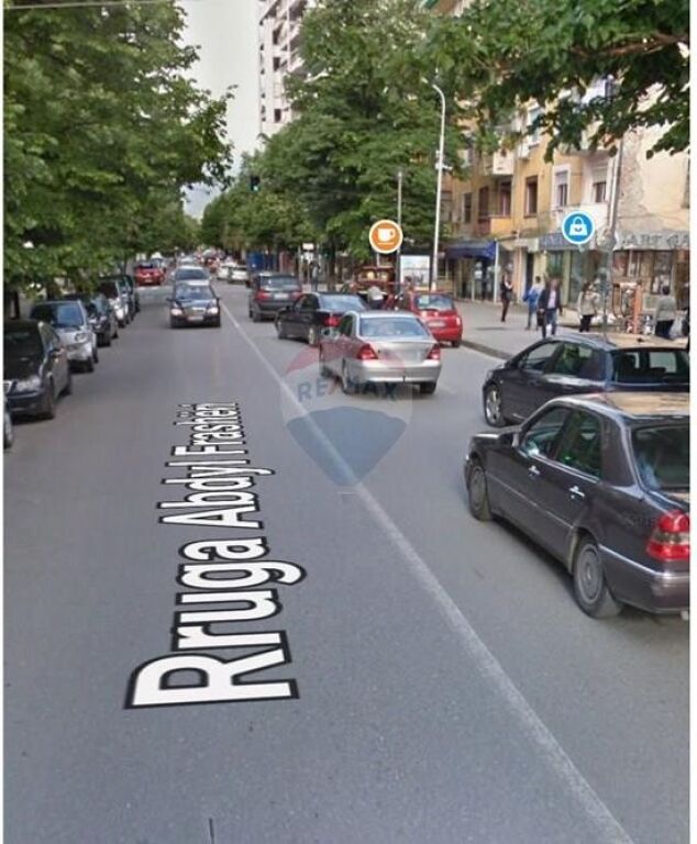 Shop - For Rent - University Book, Tirana