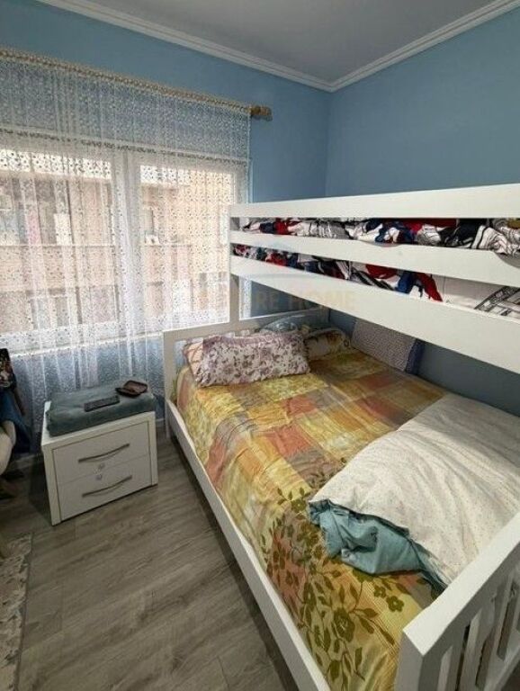 For sale, Apartment 2+1+2, Dry Lake, Tirana