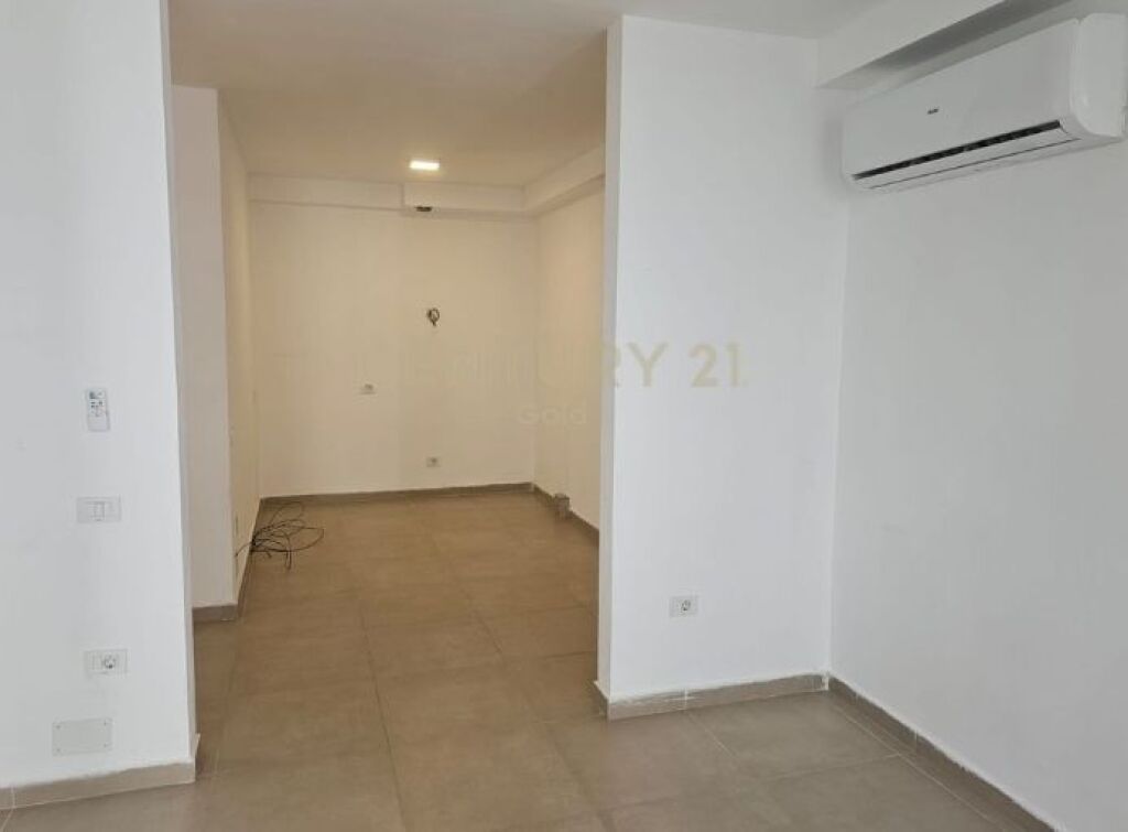 Office 2+1 for rent – space ready for business