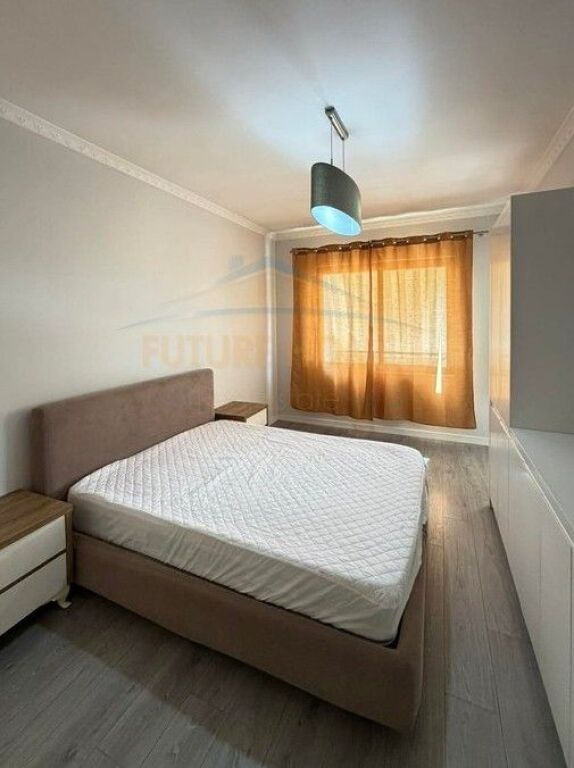 Qera, Apartament 2+1+2, Unaza e Re, Tiranë.