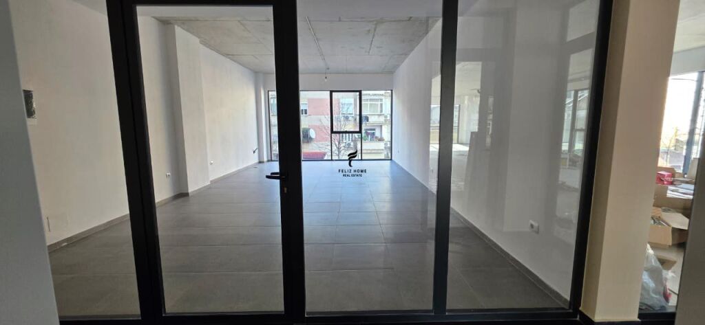 UFFICIO IN AFFITTO 61 M2 VIA DELLE BARRICATE 1200 EURO FH-65655