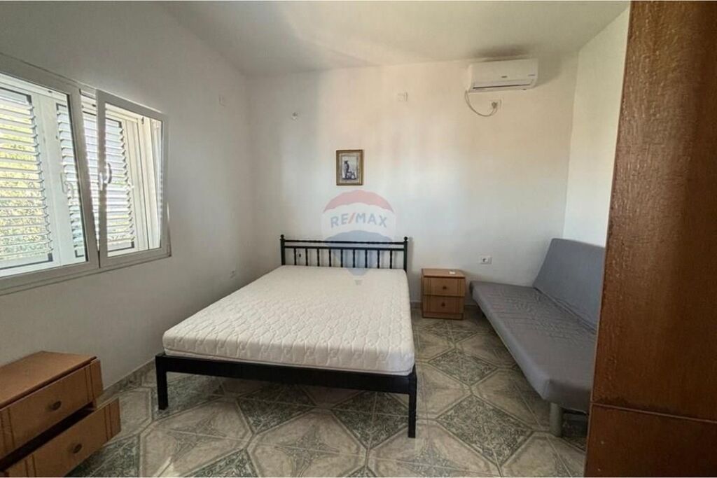 3-storey villa for sale, Dhermi