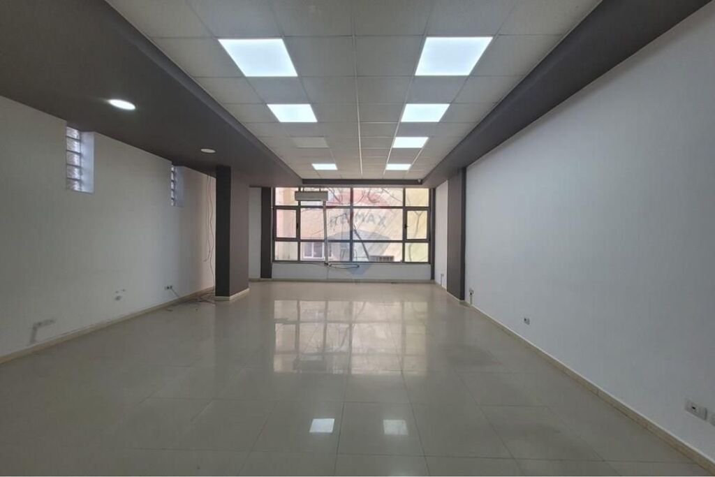 Office - For Rent - Myslym Shyri, Tirana