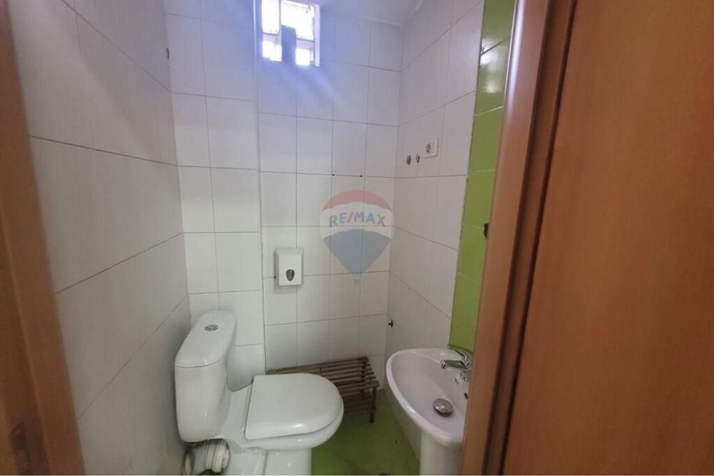 Office - For Rent - Myslym Shyri, Tirana