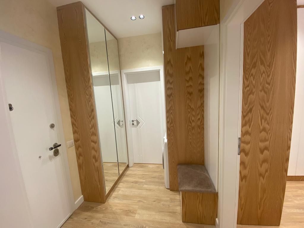Apartament me qera 1+1