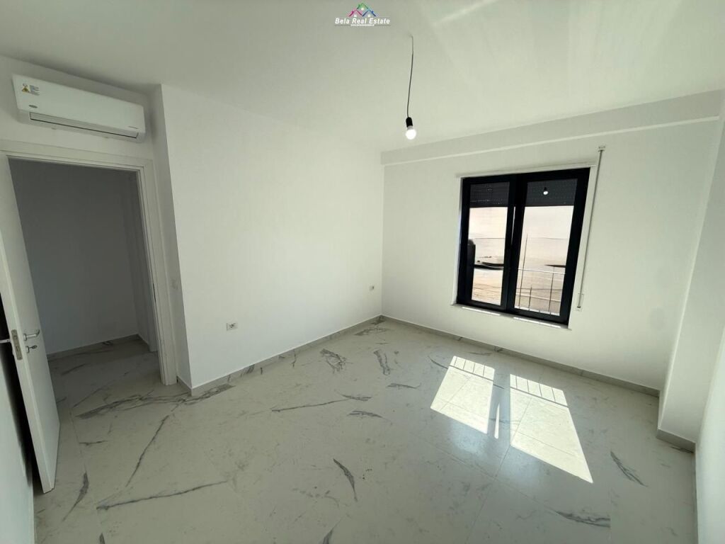 Zyre Me Qera 2+1 Tek Stacioni i Trenit (ID BZ2889) Tirane