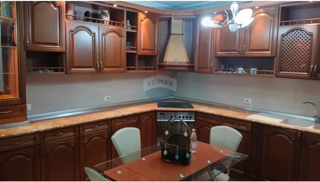 Apartment - For Rent - Zogu I Zi, Tirana